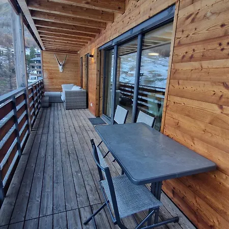 Derby Διαμέρισμα *